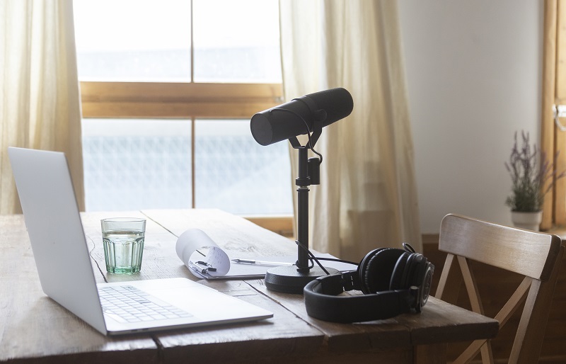How To Choose The Right Microphone For Home Studio? How To Choose The Right Microphone For Home Studio?